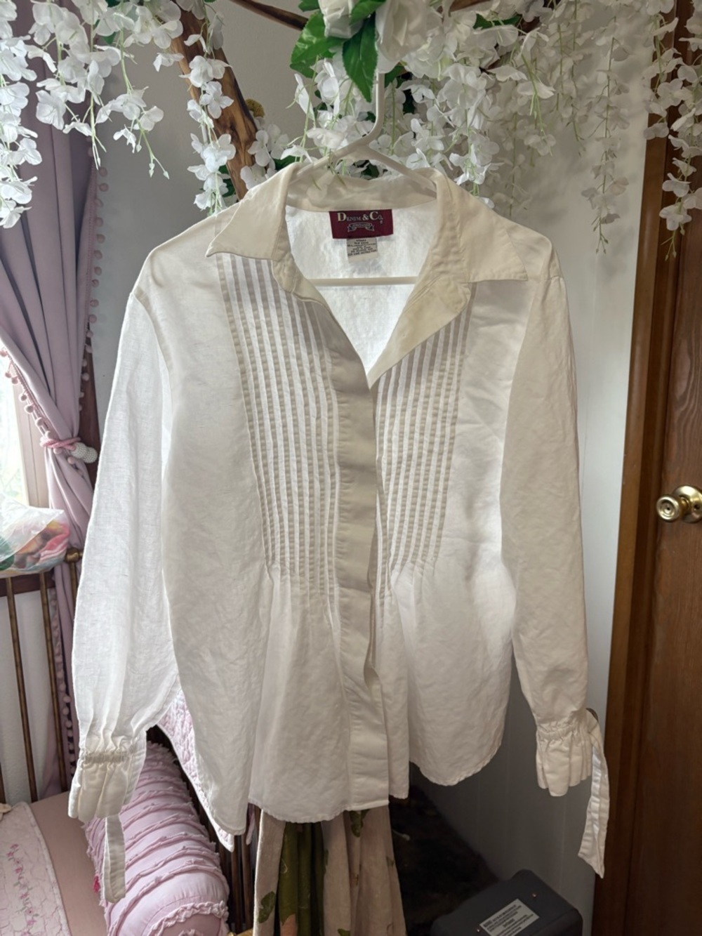 Denim&Co Vintage White Pintuck Collar Button-Up Top